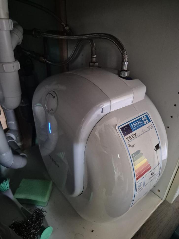 Tesy - Elektrische Boiler close in 10l (voor in de caravan), Doe-het-zelf en Verbouw, Geisers en Boilers, Zo goed als nieuw, Boiler