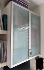 Ikea keuken bovenkast met glazen deurtjes, Huis en Inrichting, Keuken | Keukenelementen, Zo goed als nieuw, Minder dan 100 cm