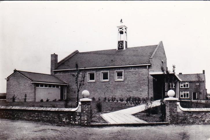 05363 Sirjansland - Ned. Herv. kerk - 1975, Verzamelen, Ansichtkaarten | Nederland, Ongelopen, Zeeland, 1960 tot 1980, Verzenden