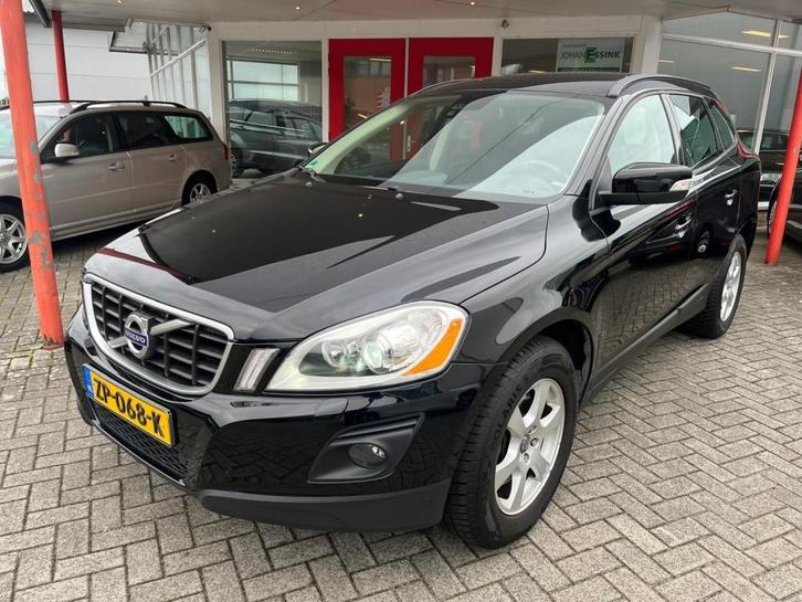 Volvo XC60 2.4 D3 175PK Momentum Trekhaak/xenon/Bluethooth/p, Auto's, Volvo, Bedrijf, XC60, ABS, Airbags, Alarm, Bluetooth, Boordcomputer