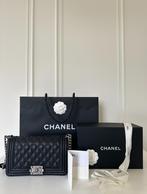 Le boy bag Chanel zwart, Sieraden, Tassen en Uiterlijk, Tassen | Damestassen, Nieuw, Overige typen, Ophalen of Verzenden, Zwart