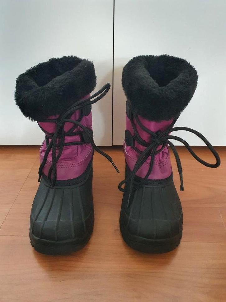 Paars zwarte sneeuwlaarsjes – maat 28-29, Kinderen en Baby's, Kinderkleding | Schoenen en Sokken, Zo goed als nieuw, Laarzen, Jongen of Meisje