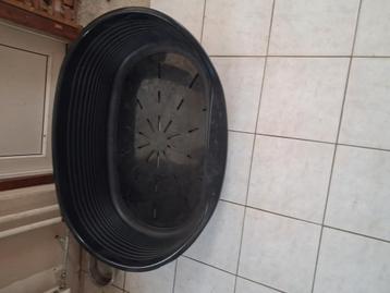 Te koop grootste hondenmand beschikbaar voor biedingen