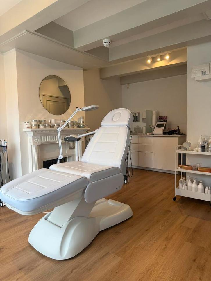 Beauty Kliniek te huur | Rotterdam Centrum, Zakelijke goederen, Bedrijfs Onroerend goed