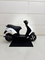 Piaggio zip 2 takt 2016, Brom, 6100km, Fietsen en Brommers, Scooters | Piaggio, Tweetakt, Gebruikt, Maximaal 45 km/u, Zip