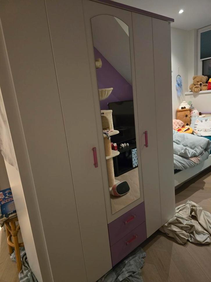 Gratis kledingkast - roze geverfd, Huis en Inrichting, Kasten | Kledingkasten, Gebruikt, 150 tot 200 cm, 100 tot 150 cm, 50 tot 75 cm