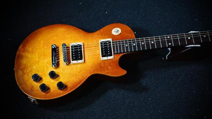 Gibson Baritone Les Paul Honey Burst - 2011, Muziek en Instrumenten, Snaarinstrumenten | Gitaren | Elektrisch, Zo goed als nieuw