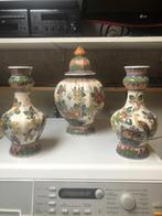 Delfts polychrome hand painted vazen 3 stuks., Overige kleuren, Aardewerk of Porselein, Nieuw, Ophalen of Verzenden