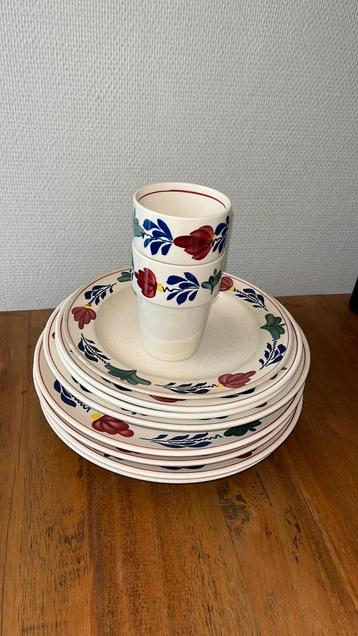 Diverse Borden en Kopjes beschikbaar voor biedingen