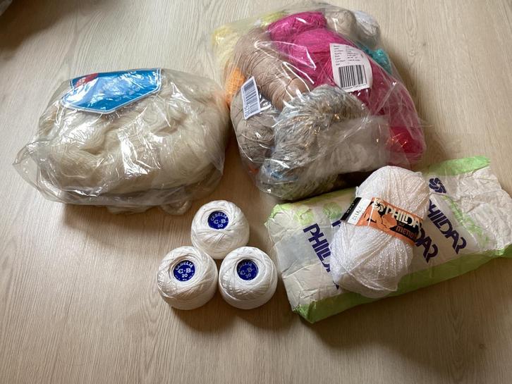 Partij brei en haakgaren., Hobby en Vrije tijd, Breien en Haken, Zo goed als nieuw, Breien of Haken, Wol of Garen, Ophalen of Verzenden