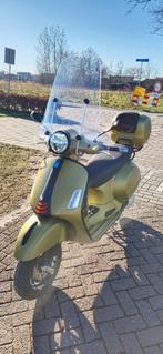 Vespa gts 300cc hpe, Fietsen en Brommers, Scooters | Vespa, Ophalen, Zo goed als nieuw, Benzine, Overige modellen