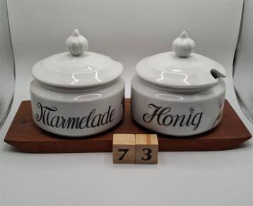 Honingpot, marmeladepot op teaken blaadje, nr. 073 beschikbaar voor biedingen