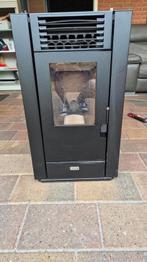 pelletkachel 8.7 kw, Huis en Inrichting, Kachels, Ophalen, Zo goed als nieuw, Overige brandstoffen, Pelletkachel