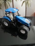 New Holland T8.390.  Siku 1:32, Ophalen of Verzenden, Zo goed als nieuw, Tractor of Landbouw, SIKU