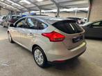 Ford Focus 1.0|PANO/CRUISE/CAMERA/NAVI/PDC|, 125 pk, Gebruikt, Bedrijf, 3 cilinders