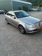 Mercedes-Benz C-Klasse 1.8 C180 Kompressor Sedan AUT 2008, Auto's, Mercedes-Benz, Achterwielaandrijving, Beige, 1796 cc, Parkeersensor