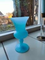 ITALIAANS OPALINE VAASJE, Antiek en Kunst, Antiek | Glas en Kristal, Ophalen of Verzenden