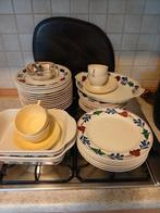 Servies boerenbont, Huis en Inrichting, Keuken | Servies, Ophalen, Zo goed als nieuw, Aardewerk, Boerenbont