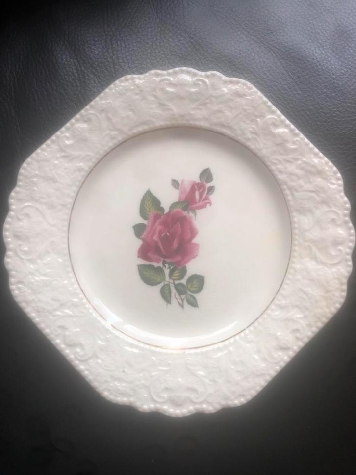 Lord Nelson Bord - Vintage Rozenmotief, Antiek en Kunst, Antiek | Servies los, Ophalen of Verzenden