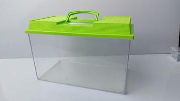 Mini terrarium 31x18x22, kunststof, gratis beschikbaar voor biedingen