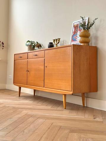 Vintage dressoir sideboard hout jaren 50/60 beschikbaar voor biedingen