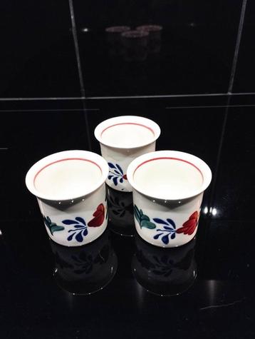 Set 3 eier dopjes Boerenbont recht beschikbaar voor biedingen