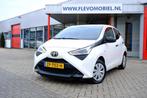 Toyota Aygo 1.0 VVT-i x 5-drs LED-dagrij, Auto's, Toyota, Voorwielaandrijving, Gebruikt, Euro 6, 4 stoelen