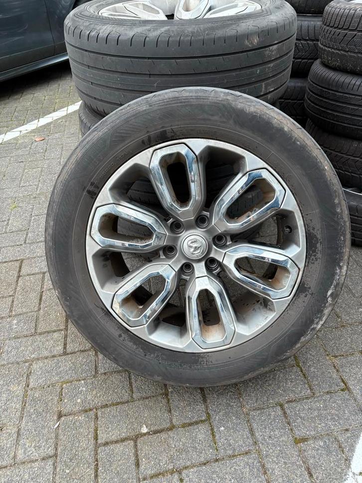 4 Dodge Ram Velgen met Banden, Auto-onderdelen, Banden en Velgen, Banden en Velgen, Terreinwagen, Gebruikt, Ophalen