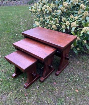 Vintage eiken mimiset bijzettafel plantentafel seventies beschikbaar voor biedingen