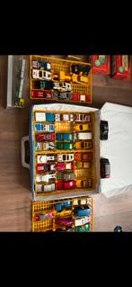 Grote verzameling modelauto's en vrachtwagens, Hobby en Vrije tijd, Modelauto's | 1:18, Ophalen of Verzenden, Gebruikt, Auto, Overige merken