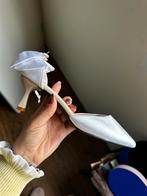wedding shoes with a heel of 4 cm, Ophalen of Verzenden, Zo goed als nieuw, Wit, Ballerina's