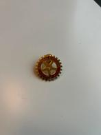 Efteling Betoveraar in Wording Personeel Pin, Verzamelen, Speldjes, Pins en Buttons, Ophalen of Verzenden, Gebruikt, Merk, Speldje of Pin