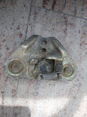 VW T3 Slotmechanisme Achterklep 25182911 en 251829211A beschikbaar voor biedingen