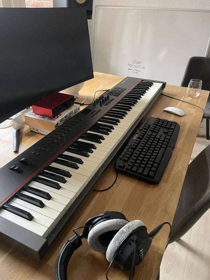 MIDI keyboard - Nektar Impact LX88, Muziek en Instrumenten, Midi-apparatuur, Zo goed als nieuw, Ophalen