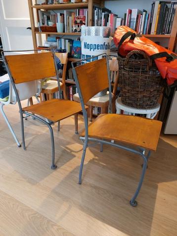 4 stoelen uit Zeezicht Utrecht beschikbaar voor biedingen
