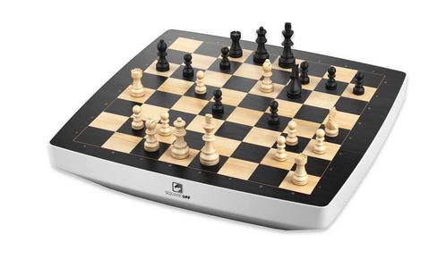 Square Off squareoff Neo Z schaakrobot (Miko), Hobby en Vrije tijd, Denksport en Puzzels, Zo goed als nieuw, Minder dan 500 stukjes
