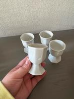 4x Eierdopjes porselein wit, Overige typen, Ophalen of Verzenden, Zo goed als nieuw, Overige stijlen