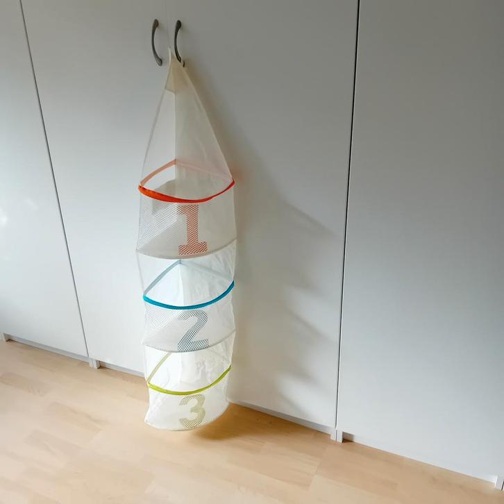Ikea Kusiner hangende opberger voor in hoek, Kinderen en Baby's, Overige Kinderen en Baby's, Gebruikt, Ophalen of Verzenden