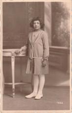 fotokaart  -  meisje  - van   1927, Verzamelen, Verzenden, Voor 1940, Zo goed als nieuw, Kind