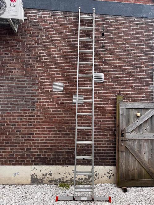 Aluminium trapladder 2x14 treden.Merk:ALTRAX, Doe-het-zelf en Verbouw, Ladders en Trappen, Gebruikt, Ladder, 4 meter of meer, Opvouwbaar of Inschuifbaar