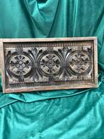 Houten mal voor gipsen ornamenten., Ophalen