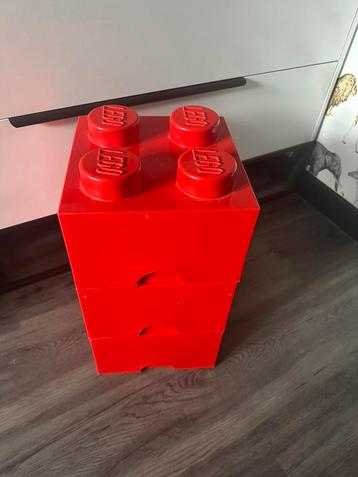 3 rode grote Lego opbergdozen beschikbaar voor biedingen