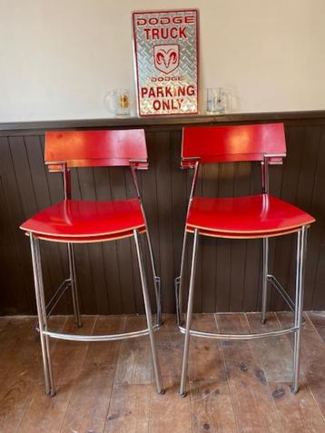 Eyecatcher!  4 super gave design rode barkrukken met chroom! beschikbaar voor biedingen
