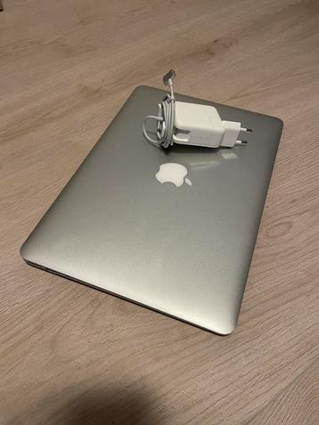 MacBook Air 2017, 252gb beschikbaar voor biedingen
