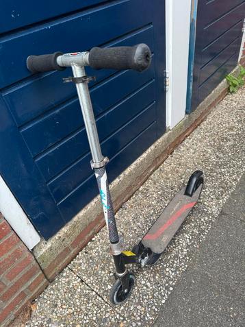 Nijdam 125i step – opvouwbaar – max. 100 kg – in goede staat beschikbaar voor biedingen