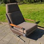 Vintage fauteuil, opknapper, stoffeer project, Ophalen, Zo goed als nieuw, Hout