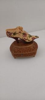 Speeldoos Just the Right Style - Schoentje, Antiek en Kunst, Ophalen of Verzenden