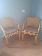 Gratis twee rotan rieten stoeltjes, in goede staat, Huis en Inrichting, Stoelen, Ophalen, Gebruikt, Bruin, Twee