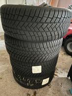 Complete set Vredestein winterbanden, Auto-onderdelen, Banden en Velgen, Ophalen, 255 mm, 16 inch, Banden en Velgen