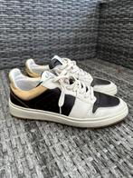 Closed sneakers 41 bruin beige, Ophalen of Verzenden, Zo goed als nieuw, Beige, Sneakers of Gympen